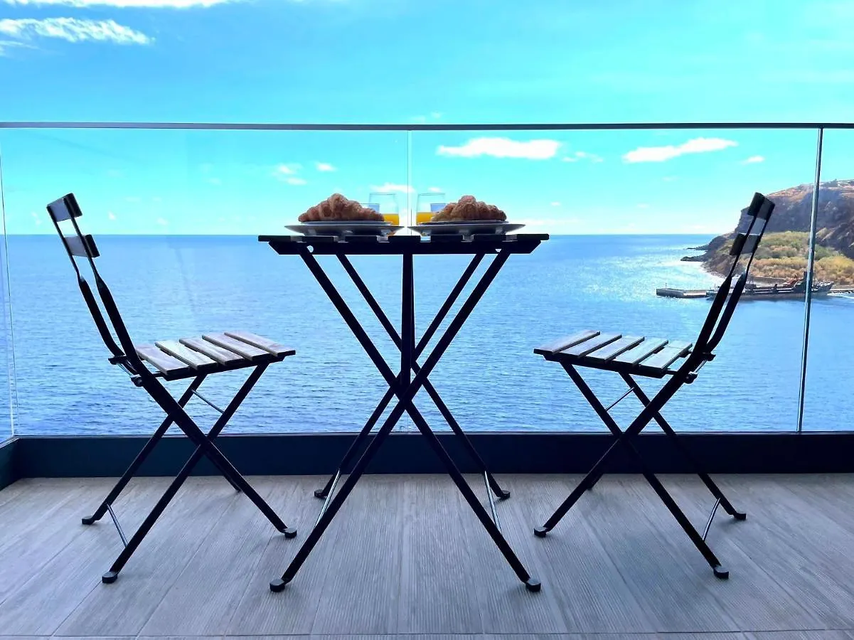 Ocean Cliff Apartment Santa Cruz - Madeira Portugal